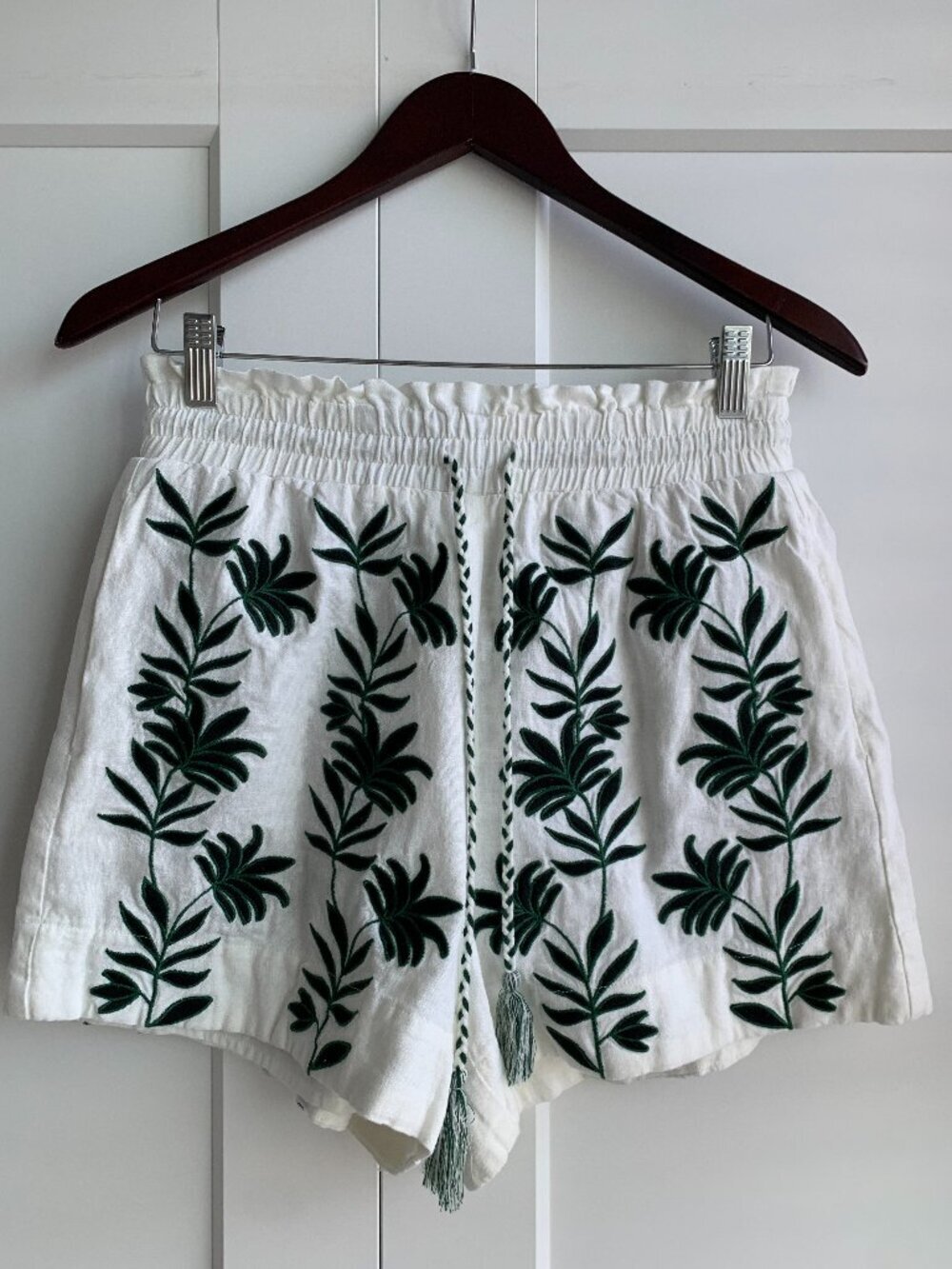 HOUSE OF HARLOW 1960 linen Shorts Embroidery Cottagecore RESORT Women's size S